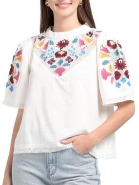 NWT White embroidered short sleeve top Size US XL